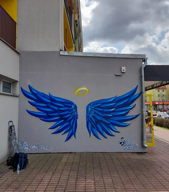 Mural ze skrzydłami pojawił się w Suwałkach